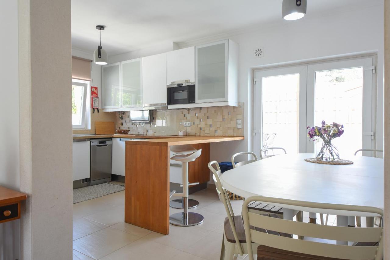 Aroeira Villa With Heated Pool By Golf Course, Beach And Lisbon Kültér fotó