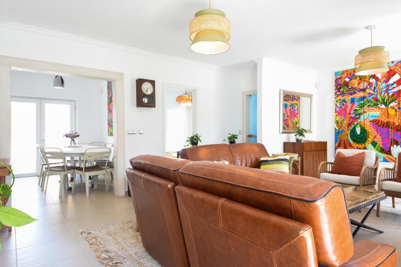 Aroeira Villa With Heated Pool By Golf Course, Beach And Lisbon Kültér fotó